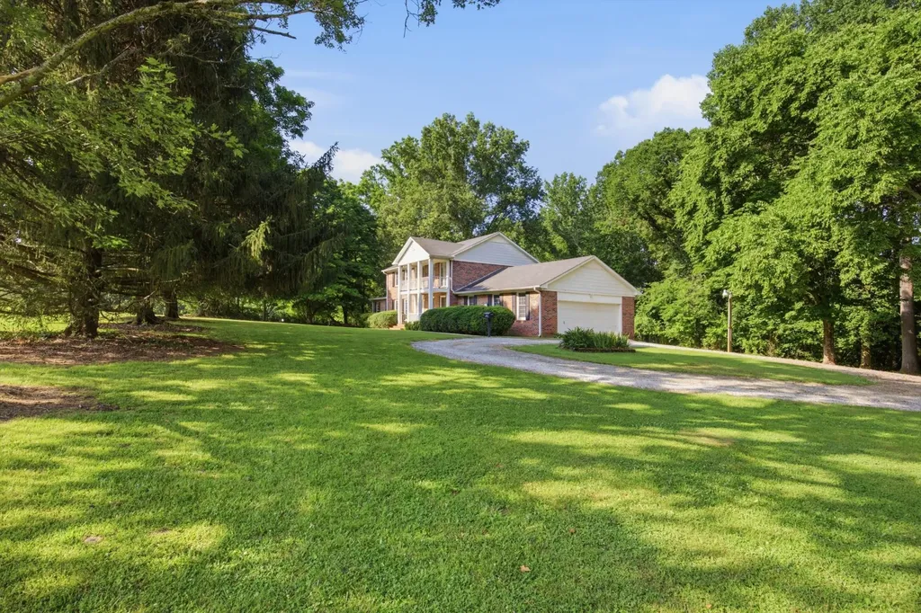 109 Carter Farris Lane Winchester TN 37398