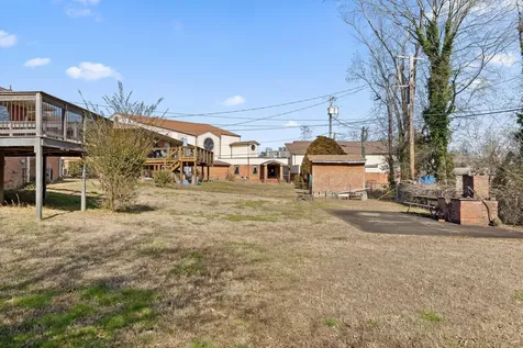 828 Belvoir Avenue Chattanooga TN 37412