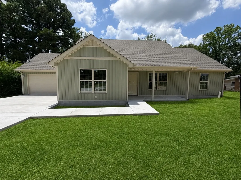257 Hendrixson Drive Manchester TN 37355