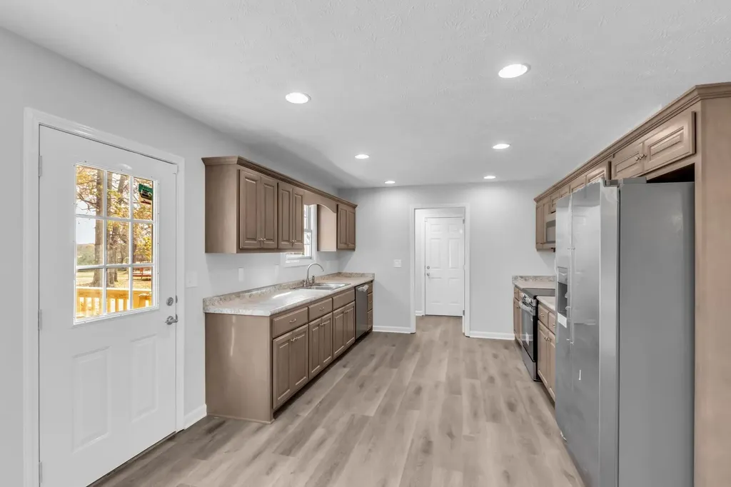 257 Hendrixson Drive Manchester TN 37355