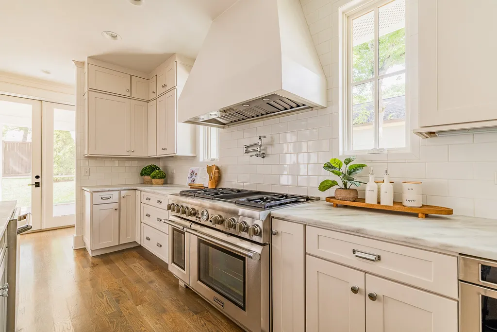 2534 Ashwood Avenue Nashville TN 37212