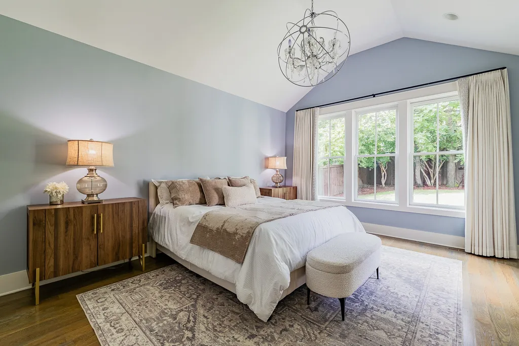 2534 Ashwood Avenue Nashville TN 37212