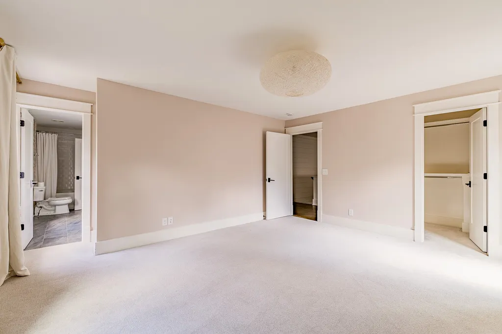 2534 Ashwood Avenue Nashville TN 37212