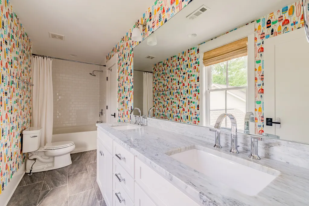 2534 Ashwood Avenue Nashville TN 37212
