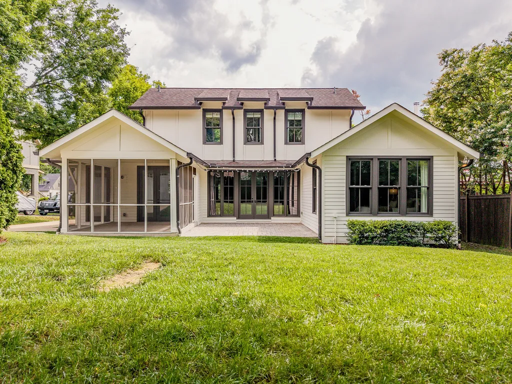 2534 Ashwood Avenue Nashville TN 37212
