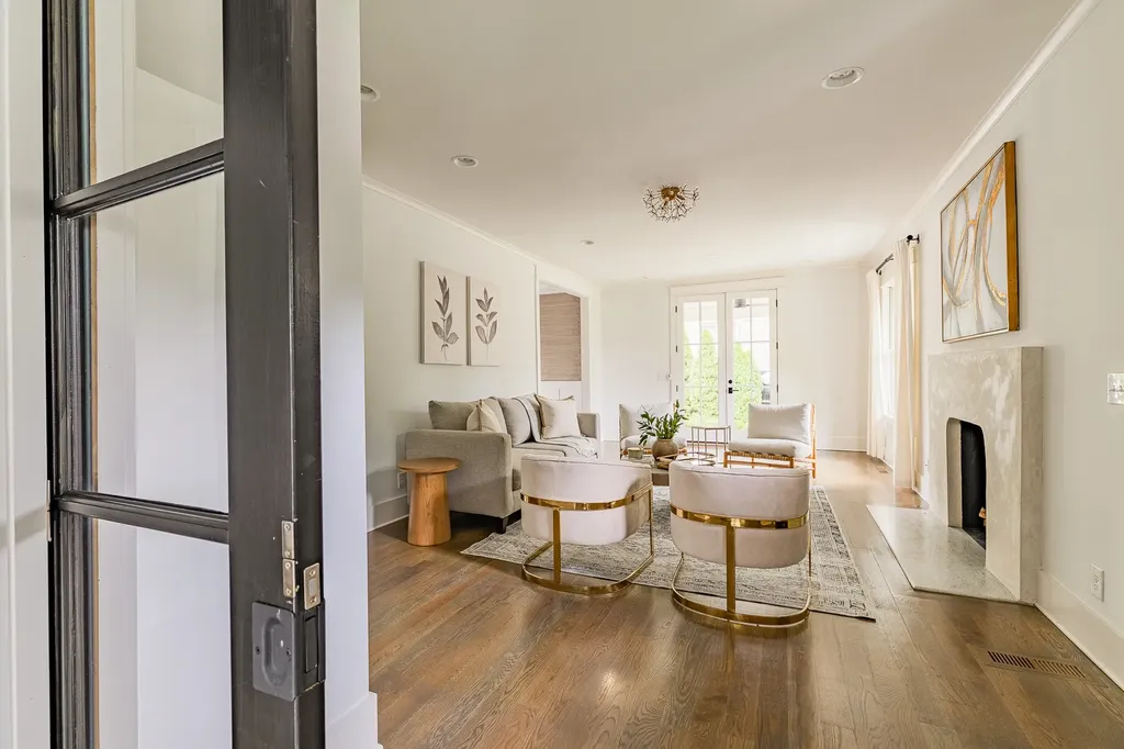 2534 Ashwood Avenue Nashville TN 37212