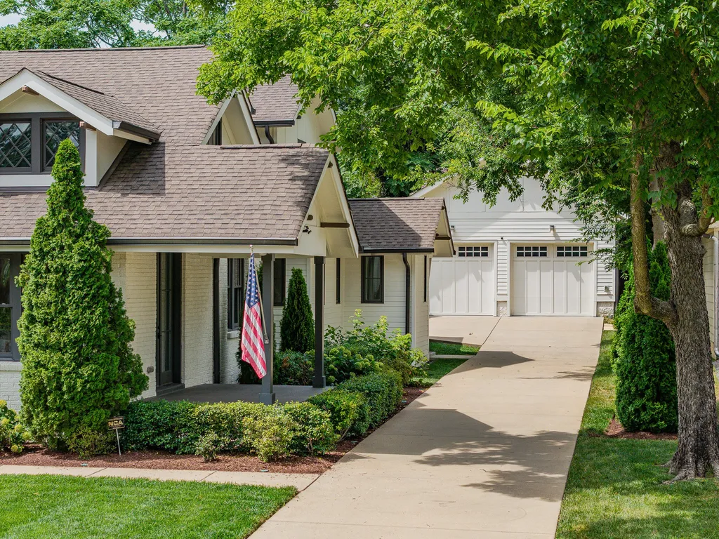 2534 Ashwood Avenue Nashville TN 37212