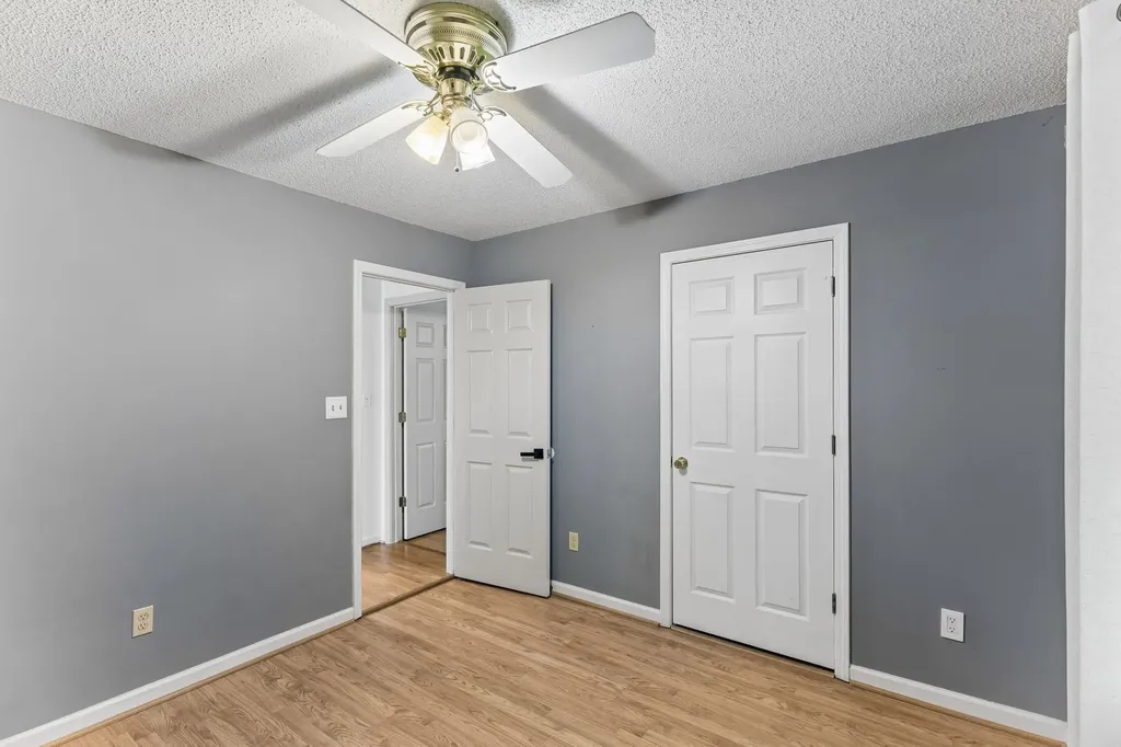 1646 Lillian Circle Columbia TN 38401