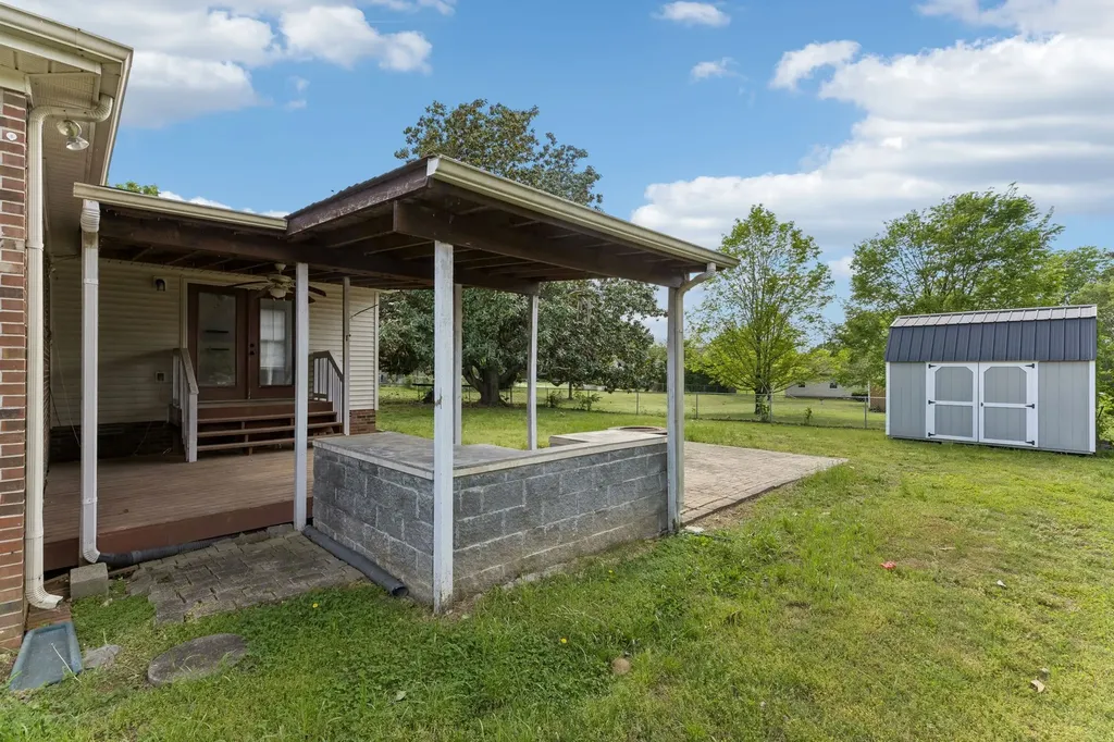 1646 Lillian Circle Columbia TN 38401