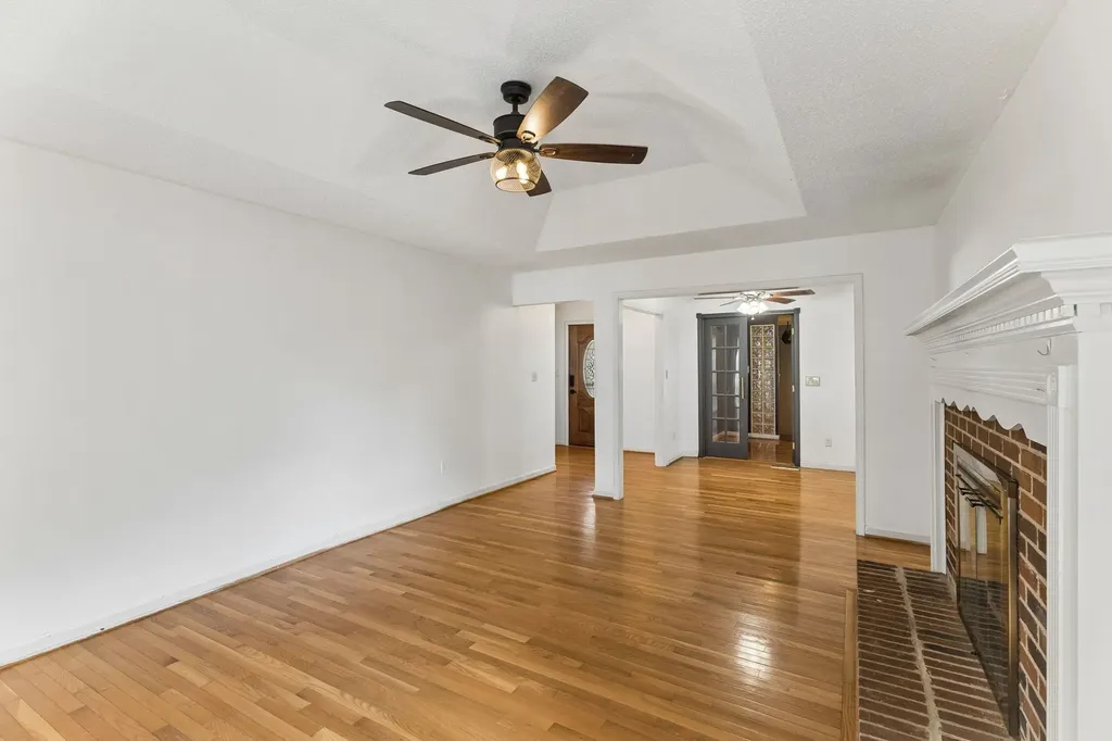 1646 Lillian Circle Columbia TN 38401