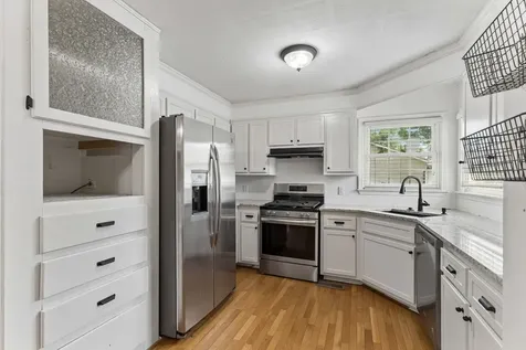 1646 Lillian Circle Columbia TN 38401