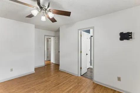 1646 Lillian Circle Columbia TN 38401