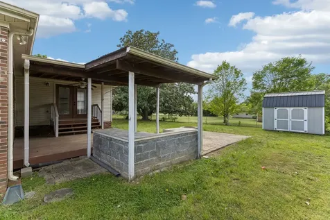 1646 Lillian Circle Columbia TN 38401