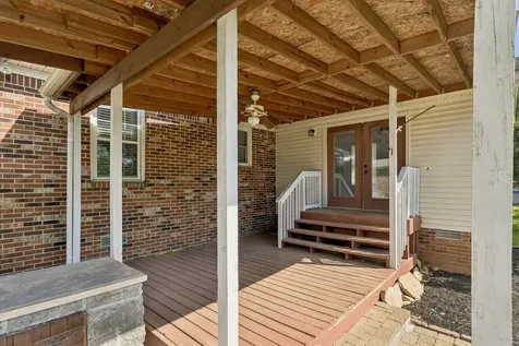 1646 Lillian Circle Columbia TN 38401