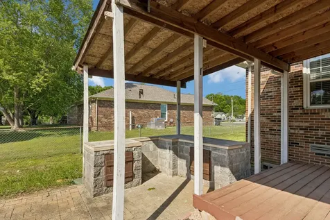 1646 Lillian Circle Columbia TN 38401