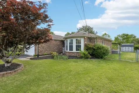 1646 Lillian Circle Columbia TN 38401