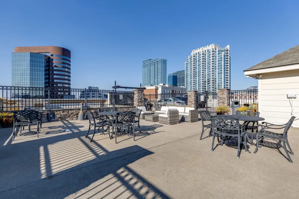 1803 Broadway Nashville TN 37203