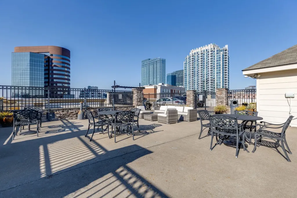 1803 Broadway Nashville TN 37203
