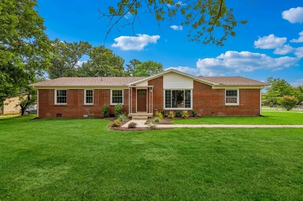 213 Andrew Drive Clarksville TN 37042