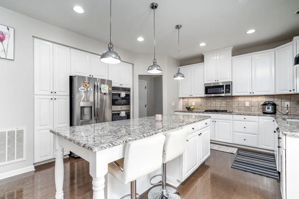 2084 Morton Dr, N Spring Hill TN 37174