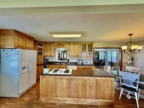 214 Captain Drive Ethridge TN 38456