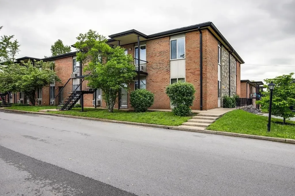 2601 Hillsboro Pike Nashville TN 37212