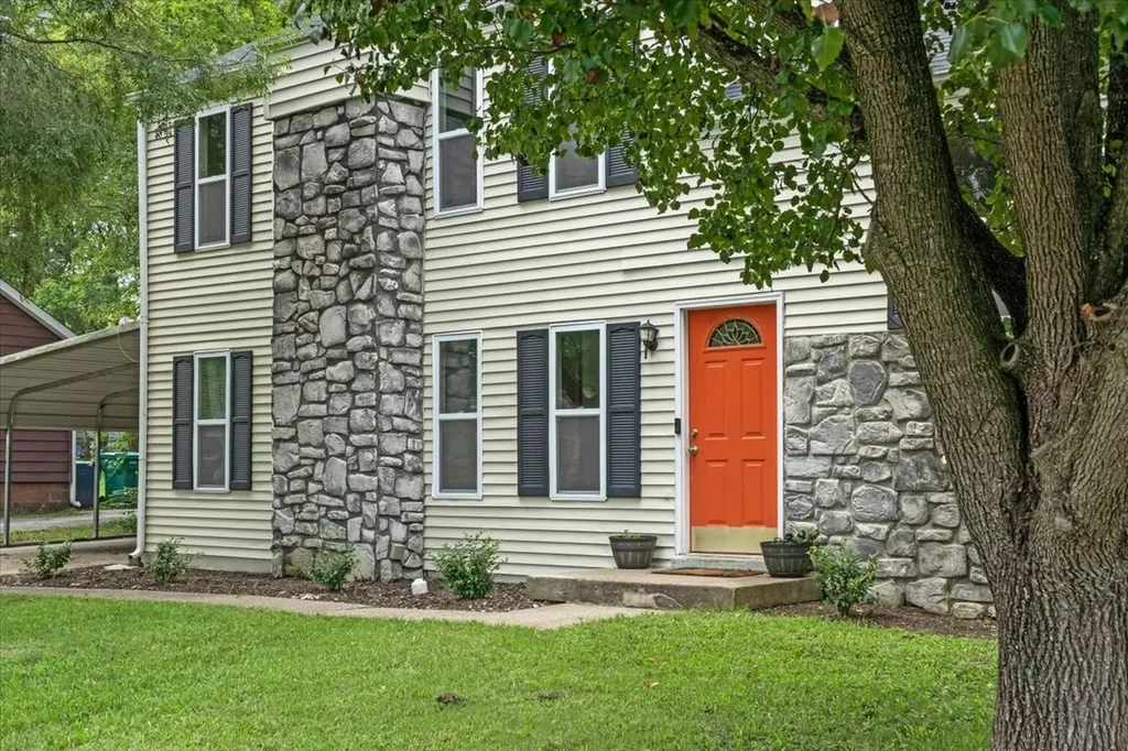 588 Blake Moore Drive La Vergne TN 37086