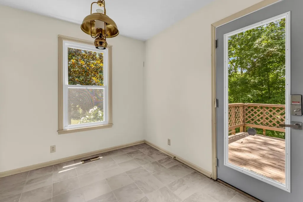 1106 Dogwood Lane White House TN 37188