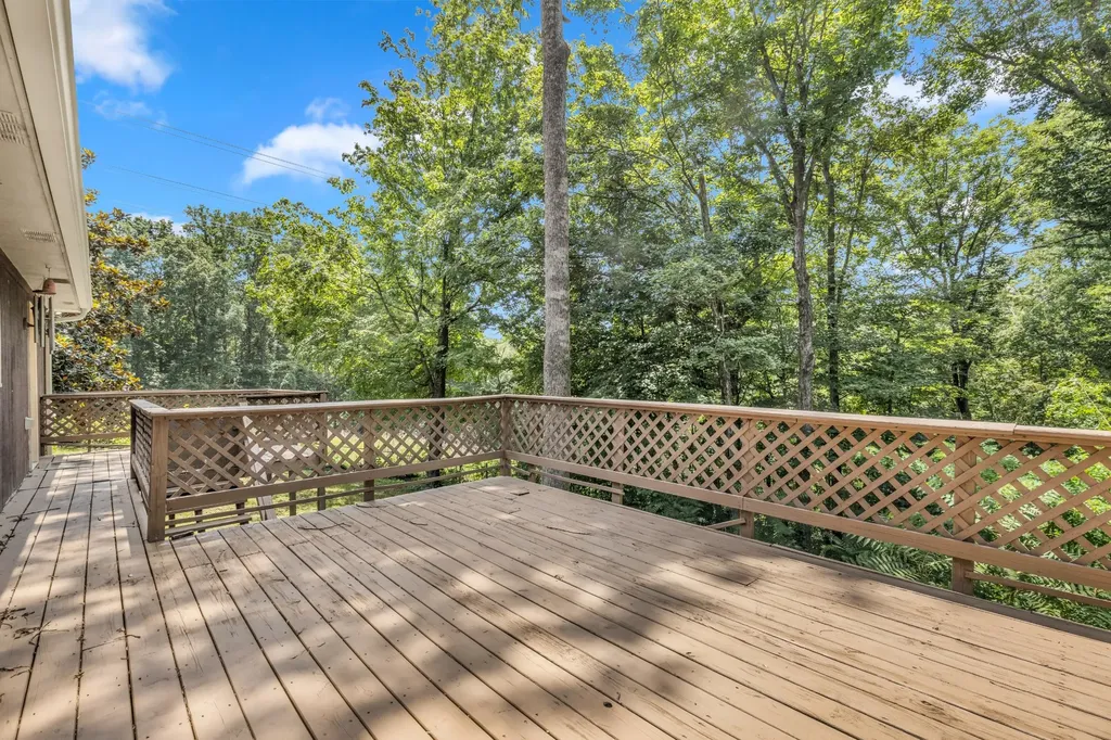 1106 Dogwood Lane White House TN 37188