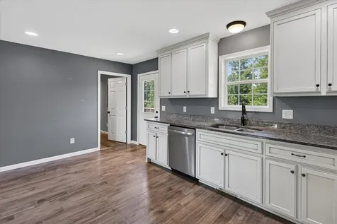 171 High Point Road Erin TN 37061