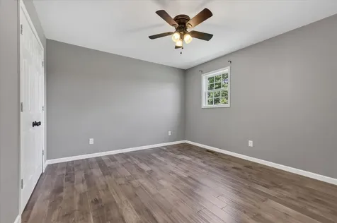 171 High Point Road Erin TN 37061