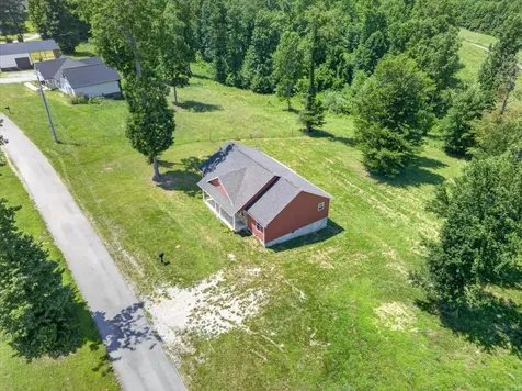 171 High Point Road Erin TN 37061