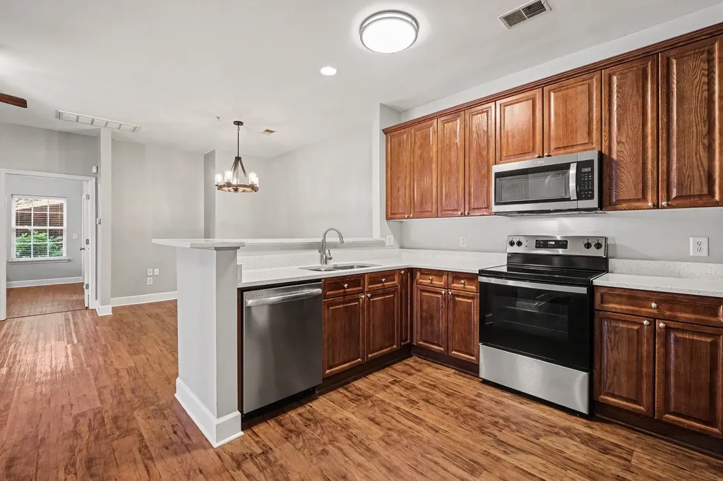 7233 Althorp Way Nashville TN 37211