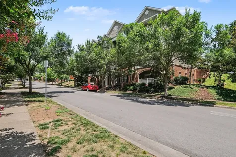 7233 Althorp Way Nashville TN 37211