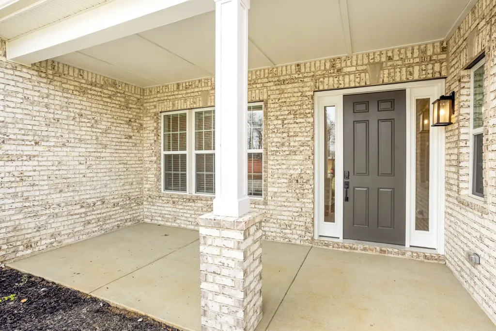 1935 Harmony Road Spring Hill TN 37174