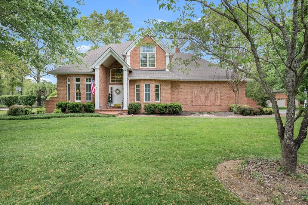 109 Albemarle Drive Tullahoma TN 37388