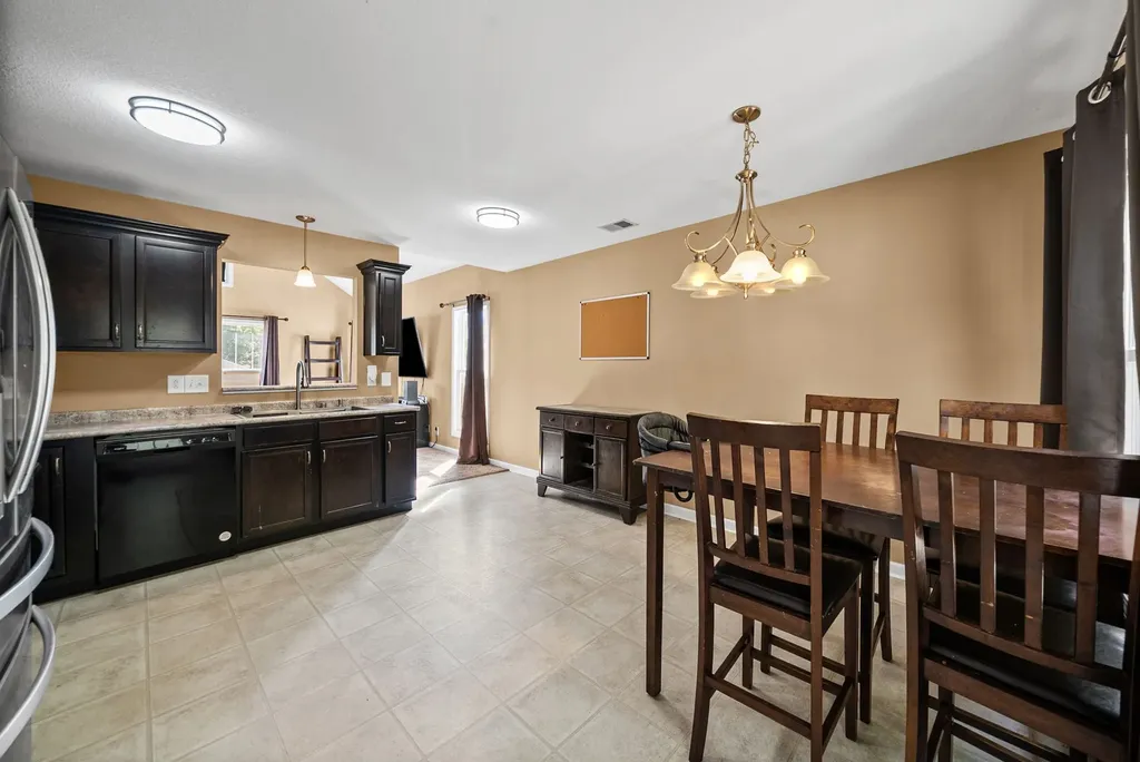 627 Hidden Valley Drive Clarksville TN 37040