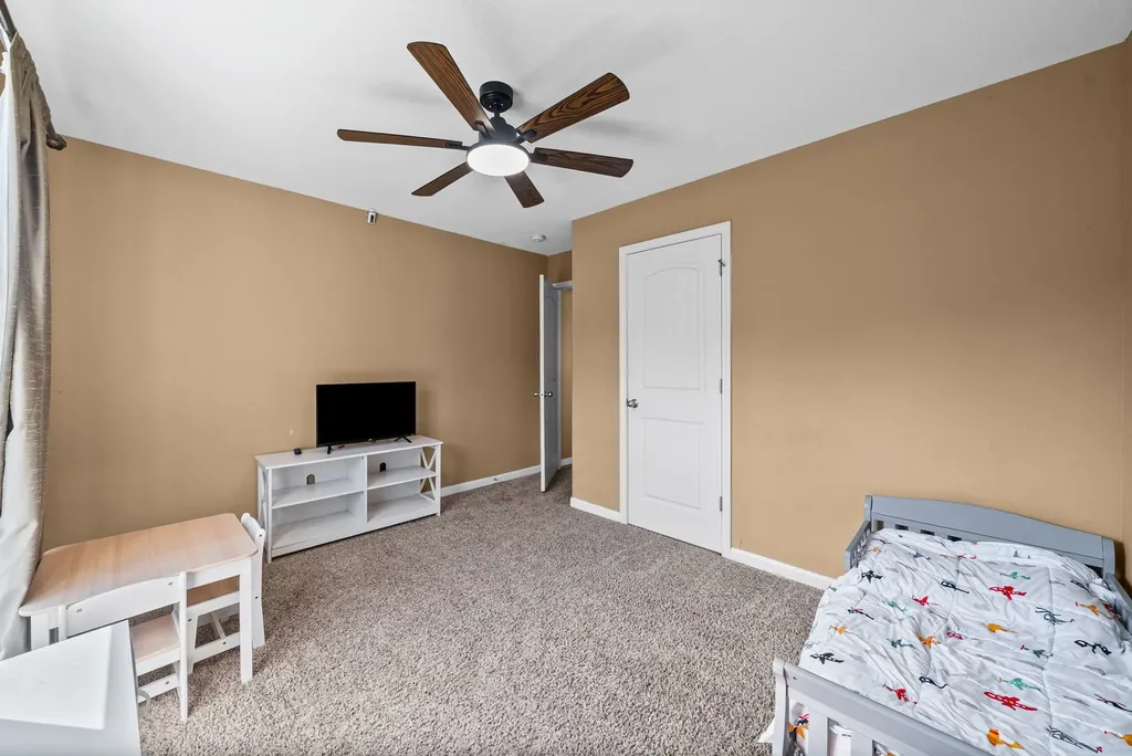 627 Hidden Valley Drive Clarksville TN 37040