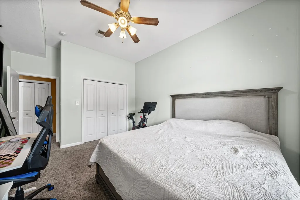 627 Hidden Valley Drive Clarksville TN 37040