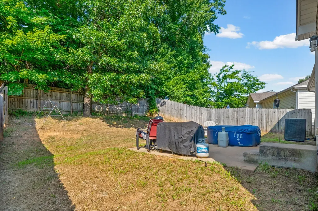 627 Hidden Valley Drive Clarksville TN 37040