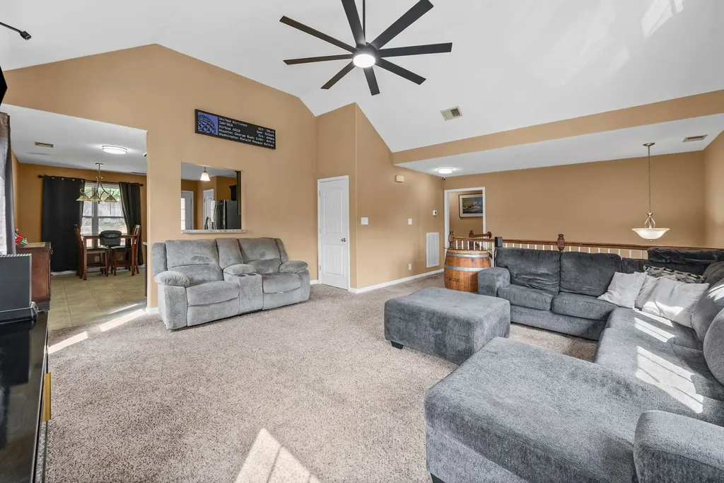 627 Hidden Valley Drive Clarksville TN 37040