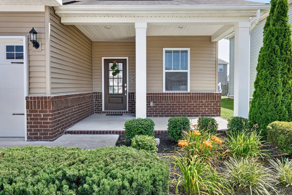 221 Casper Drive Spring Hill TN 37174