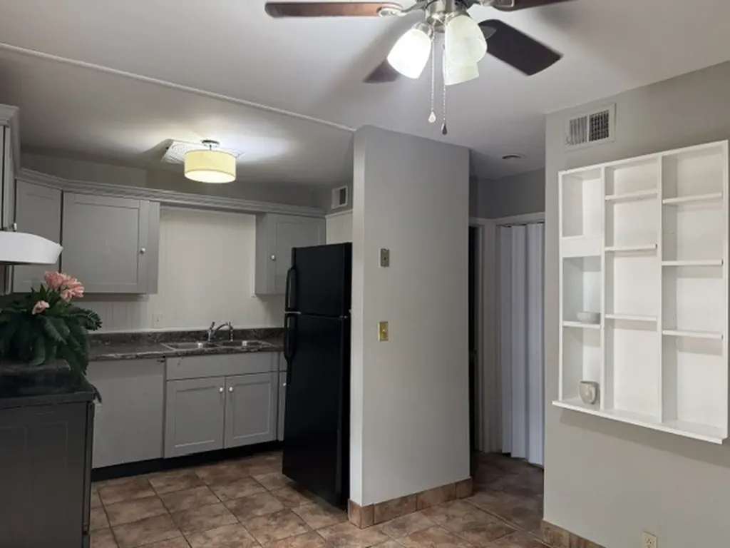 4958 Edmondson Pike Nashville TN 37211