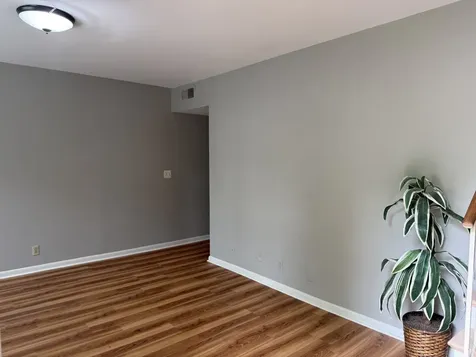 4958 Edmondson Pike Nashville TN 37211