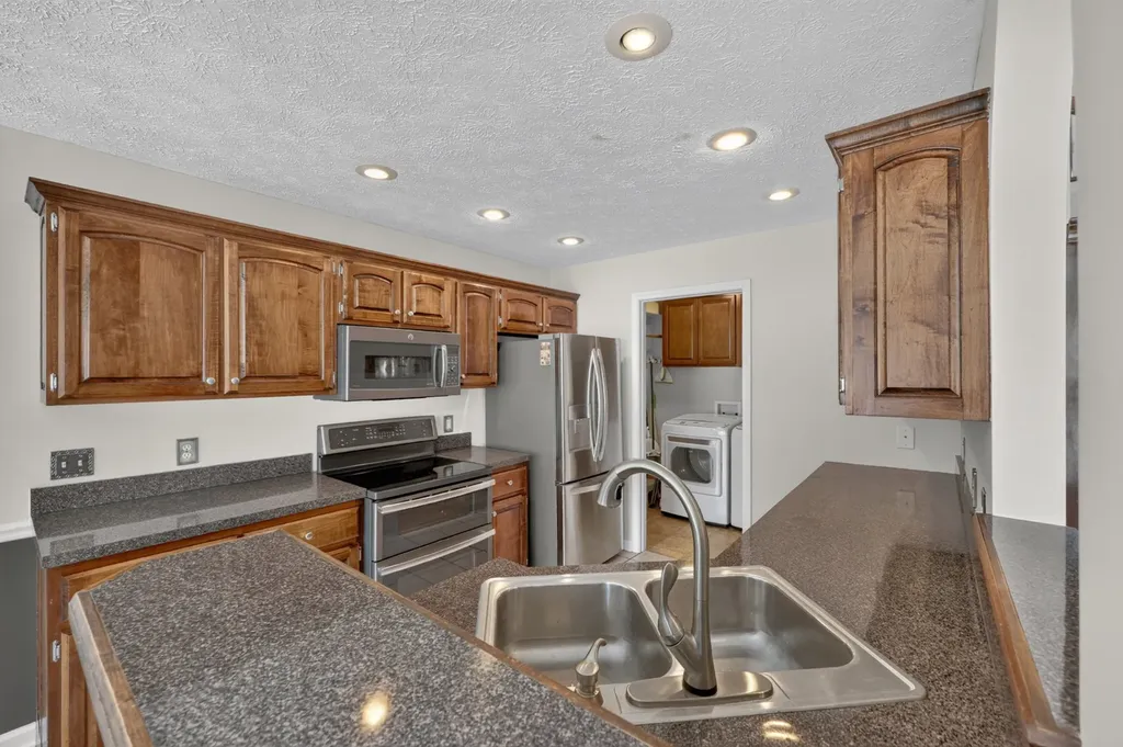 106 Emma Drive Portland TN 37148