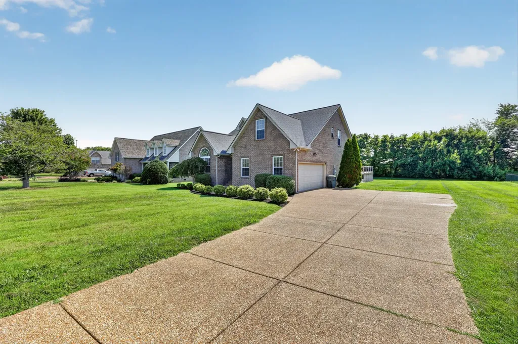106 Emma Drive Portland TN 37148