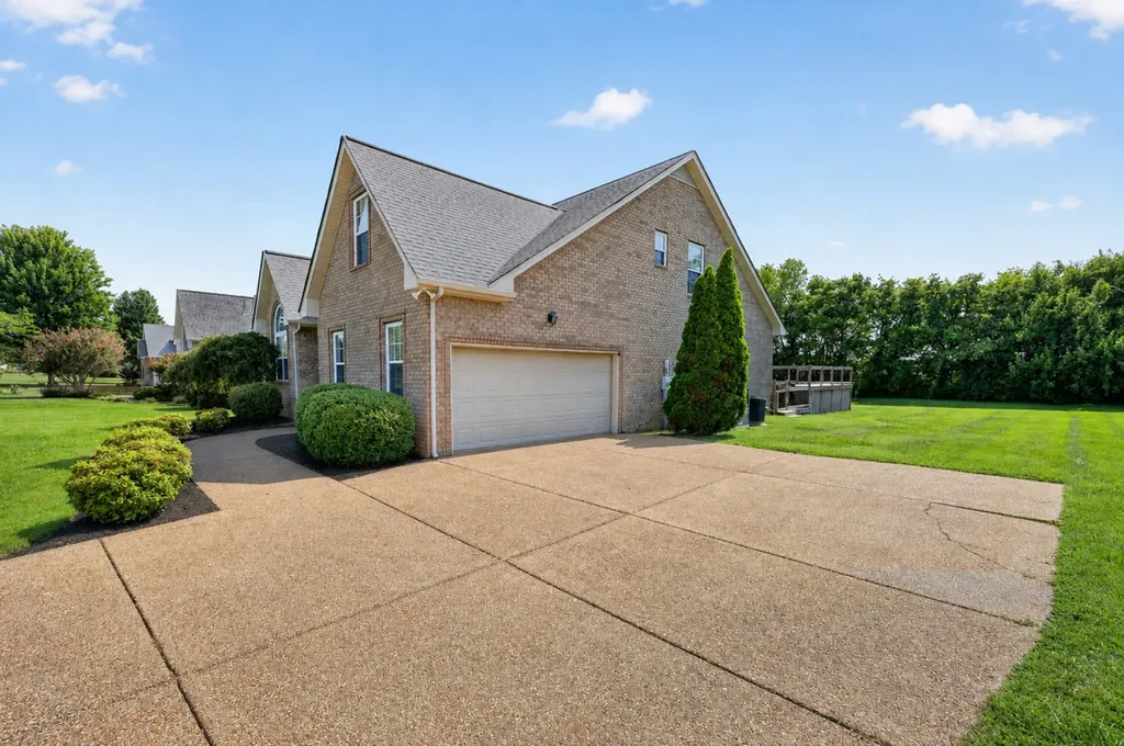 106 Emma Drive Portland TN 37148