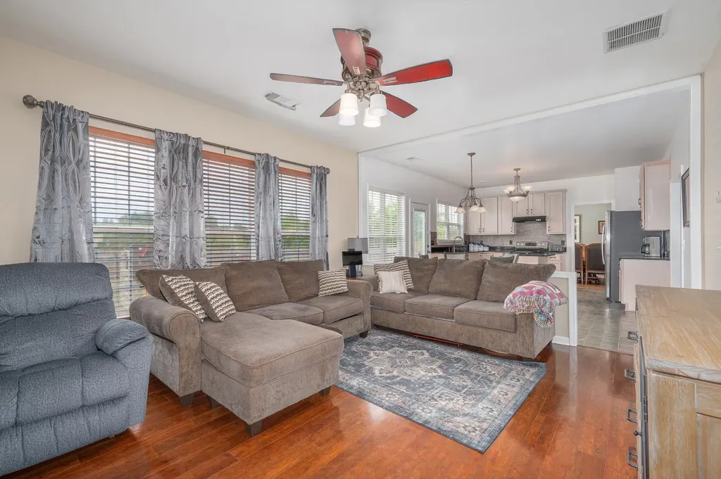 1713 Kendall Cove Lane Mount Juliet TN 37122