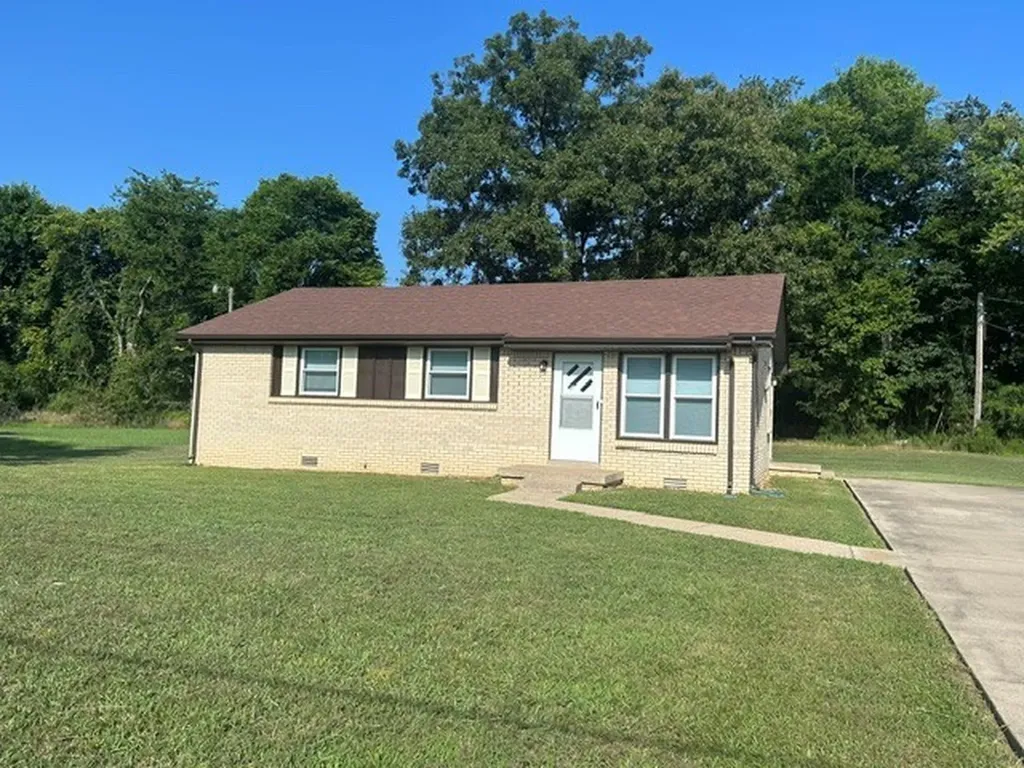 2730 Ann Drive Clarksville TN 37040