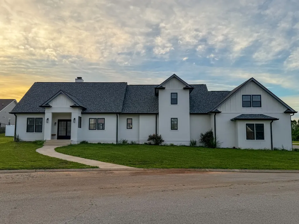 100 Waycross Drive Shelbyville TN 37160